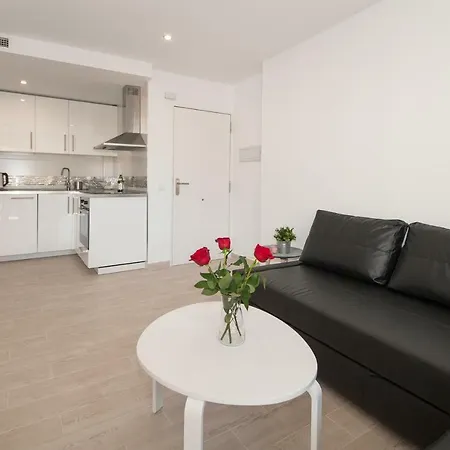 Nadine's Place Апартаменты Фуэнхирола